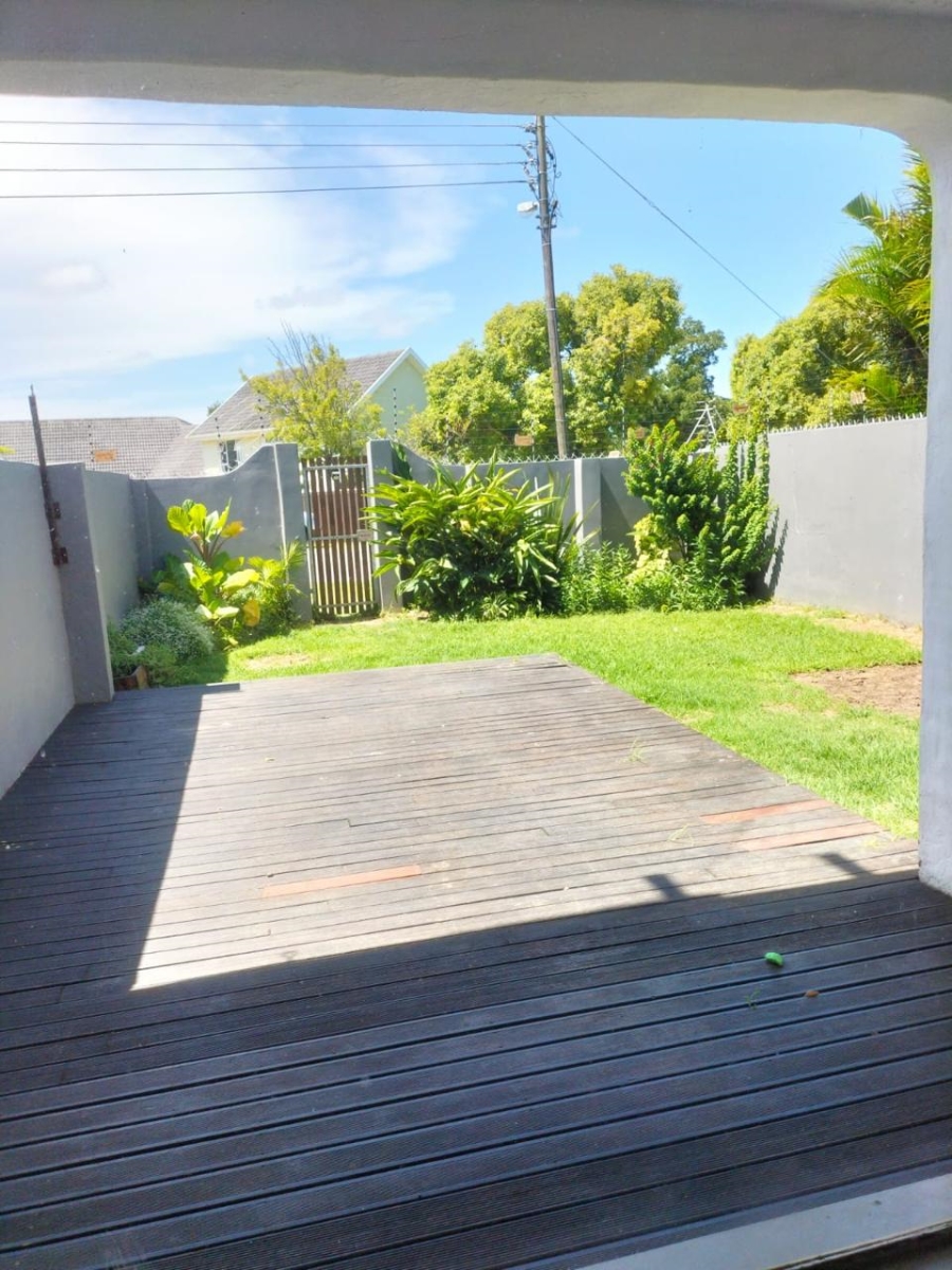 To Let 3 Bedroom Property for Rent in Beacon Bay Eastern Cape